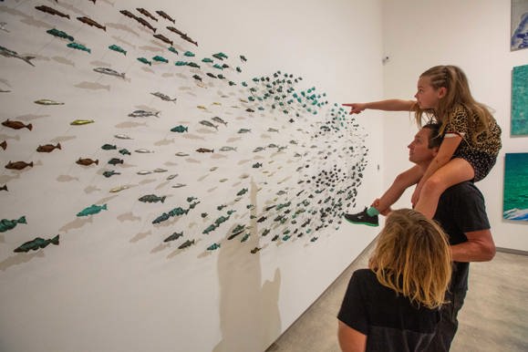 With New Zealand artist Elizabeth Thomson's artwork (1)